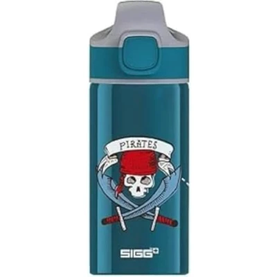 Abbildung von SIGG Alu Trinkflasche Kinder Miracle Pirates mit Trinkhalm Auslaufsicher Federleicht BPA frei Klimaneutral Zertifiziert Schule &amp; Sport Blau Totenkopf 0,4L