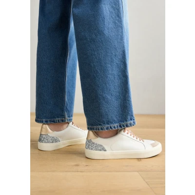 Abbildung von Geox Emmeleny Sneaker low, Damen, Größe: 38, White Schuhe