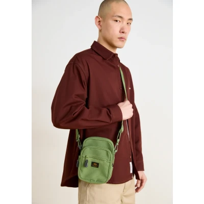 Abbildung von Alpha Industries Label Messenger BAG Unisex Umhängetasche sagegreen, Größe: One Size, Sage green