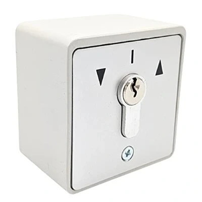 Abbildung von geba MSC APZ 1 2T/1 Aufputz Aluminium Schlüsselschalter Schlüsseltaster mit DIN Profilhalbzylinder 2 Taster 3 Schlüssel einbruchhemmend Lichtgrau IP54 Antrieb Garagentor Tür Tor Schranke Motor