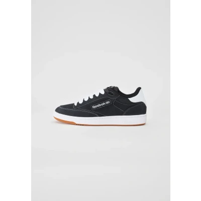 Abbildung von Reebok Classic CLUB BULC Unisex Sneaker low, Größe: 47, Washed black/black/white Leder/synthetik