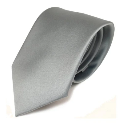 Abbildung von TigerTie Herren Krawatte Klassische 8 cm Satin in grau hellgrau silber einfarbigem Design, ideal für Geschäftstermine, festliche Anlässe und die Freizeit