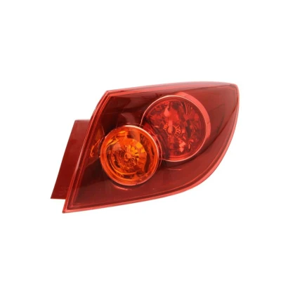 Abbildung von TYC 11 6117 2 Rückleuchte rechts äusserer Teil Rot ohne Lampenträger MAZDA: 3 Hatchback