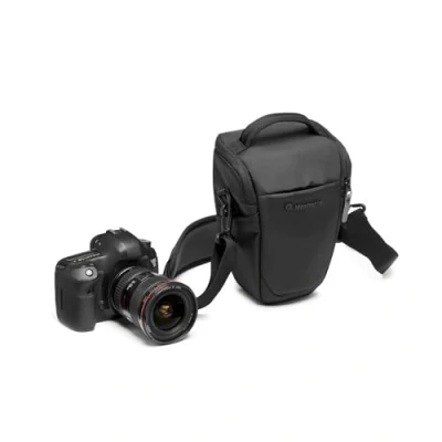 Abbildung von Manfrotto Advanced Holster M III, Tasche für Spiegellose Kamera mit Objektiv, Kameratasche Stativhalterung und Regenschutz, Fotografie Zubehör