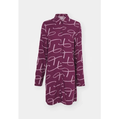 Abbildung von Triumph Boyfriend FIT Nachthemd, Damen, Größe: 38, Red/light