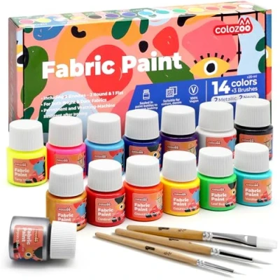 Abbildung von colozoo Textilfarbe Waschmaschinenfest 14x20ml Stoffmalfarben Waschfest Set Inc. Gold, SIlber &amp; 2 Neon Farben 3 Pinsel zum Malen auf Dunklen und Hellen Stoffen