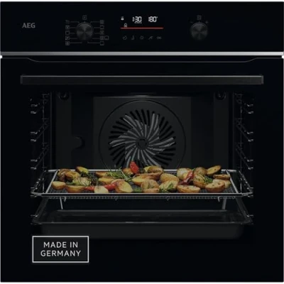 Abbildung von AEG Wifi Einbaubackofen Serie 6 LED Touchdisplay Made in Germany Pyrolyse Selbstreinigung Kerntemperatursensor: Für Punktgenaues Garen AirFry 45 Automatikprogramme Schwarz TS6PB50WAB