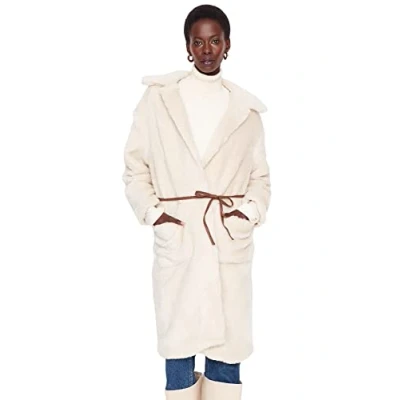 Abbildung von TRENDYOL Damen Regular Parkas Plain Webstoff Mantel Coat, Ecru, 34