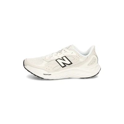 Abbildung von New Balance Fresh FOAM Arishi V4 Laufschuh Straße, Herren, Größe: 43, Beige Schuhe
