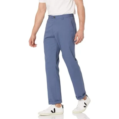 Abbildung von Amazon Essentials Herren Knitterfreie Flatfront Chinohose mit klassischer Schnitt (erhältlich in Big &amp; Tall), Indigo, 36W / 31L