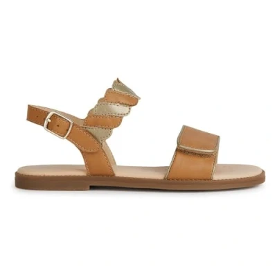 Abbildung von Geox J Karly Girl Sandal, Biscuit/Platinum, 32 EU