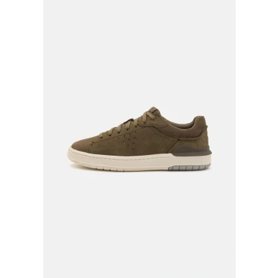 Abbildung von Clarks COURTLITE2 RUN Sneaker low, Herren, Größe: 42, Olive Schuhe
