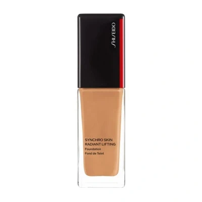 Abbildung von Shiseido Synchro Skin Radiant Lifting Foundation 410 Sunstone 30 ml