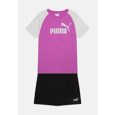 Abbildung von Puma LOGO TEE AND Shorts Unisex SET Sport Tshirt für Kinder, Größe: 152, Wild berry