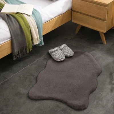 Abbildung von Teppich Wölkchen Fellteppich, Kunstfell Waschbar, Hasenfell Imitat, Kaninchenfell, Kurzfell Fell Sitzkissen Stuhlkissen, für Stühle, Stuhlauflage Dunkelgrau 55x80cm