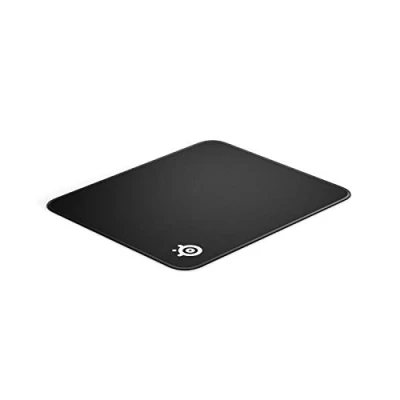 Abbildung von SteelSeries QcK Edge M Gaming Mauspad abgenähter Rand zur Verhinderung der Abnutzung optimiert für Gamingsensoren Größe Schwarz (320mm X 270mm 6mm)