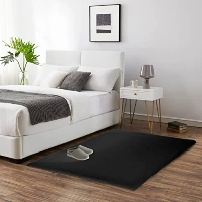 Abbildung von Teppich Wölkchen Fellteppich Kunstfell Waschbar, Hasenfell Imitat, Kaninchenfell, Kurzfell Flauschiger Wohnzimmer, Bettvorleger Schlafzimmer, Fell Schwarz 140x200cm