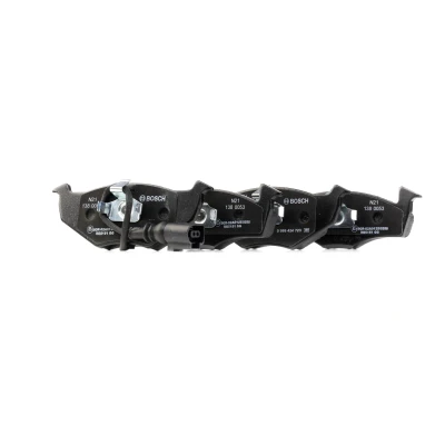 Abbildung von BOSCH 0 986 424 723 Bremsbelagsatz Low Metallic mit integriertem Verschleißsensor Anti Quietsch Blech, Kolbenclip SKODA: Fabia 2