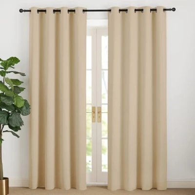 Abbildung von NICETOWN Vorhänge Blickdicht Beige Dicker Vorhang Gegen Kälte Gardinen 200 cm Lang Lichtundurchlässige mit Ösen Übergardinen Wohnzimmer Modern 2er Set, Biscotti H200 x B140