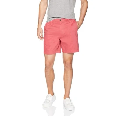 Abbildung von Amazon Essentials Herren 18 cm Chinoshorts Mit Klassischer Passform, Himbeerrot, 31W