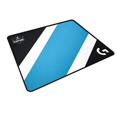 Abbildung von Logitech G640 Gaming Mauspad aus Stoff, 460x400 mm, 3mm flaches Profil, Geringe Oberflächenreibung, Gleichmäßige Oberflächenstruktur, Gummiunterlage, Zusammenrollbar ESL Edition