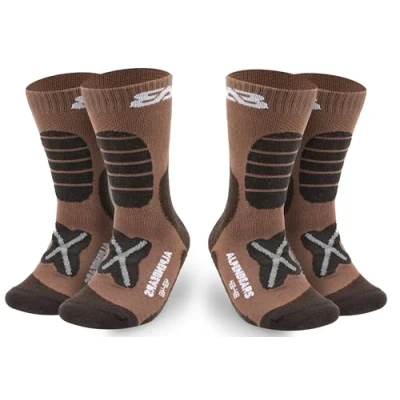 Abbildung von Premium Wandersocken aus Merino Wolle [2 Paar] Profi Trekkingsocken zum Wandern Outdoor Socken für Damen, Herren &amp; Kinder Warme Funktionssocken (Rot, 43 48)