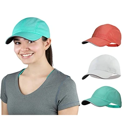Abbildung von TrailHeads Cap Damen zum Joggen Race Day Performance Cappy Frauen Leichte &amp; Schnell Trocknende Sport Sommer aus Mesh mit Reflektierendem Rand weiß meeresgischt Korallenrot