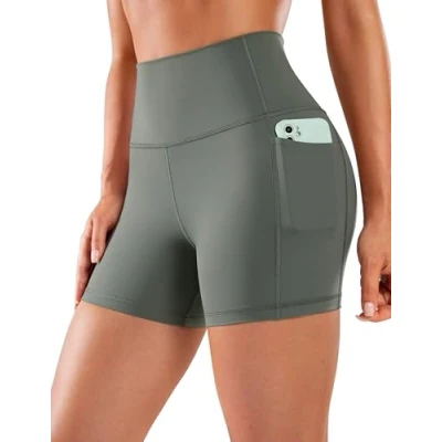 Abbildung von CRZ Yoga Naked Feeling Damen Radlerhose mit Taschen Hohe Taille Shorts Kurze Sporthose Sport Leggings Sportshorts 10cm Grauer Salbei 42