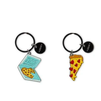 Abbildung von Legami Set mit 2 Schlüsselanhänger aus emailliertem Metall, What a Key Ring!, Pizza Motiv, Geschenk für Paare, Charm Tasche, robuster Spiralring, Größe 4 x 8,5 0,2 cm, gelb,