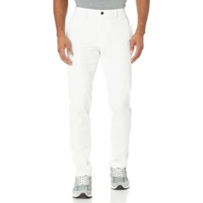 Abbildung von Amazon Essentials Herren Chinohose, Komfortabler, Gewaschener Stretch, Skinny Passform (Früher Goodthreads), Weiß, 28W / 29L