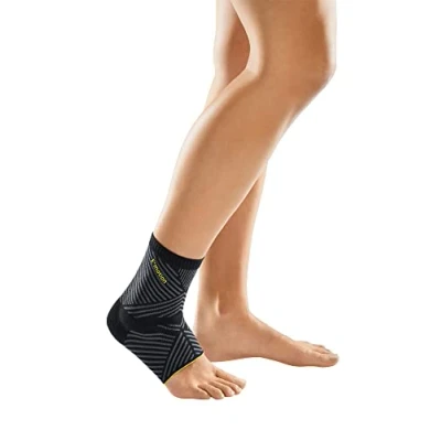 Abbildung von medi Levamed E+motion 3.0 sportliche Sprunggelenkbandage mit extradünner 3D Silikon Quarz Pelotte Größe: II Angenehmes Sockenbündchen Große Dehnungszone inkl. Anziehilfe