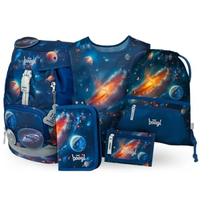 Abbildung von Baagl Schulranzen Jungen Set 5 Teilig (Airy Schultasche für 1. Klasse, Mäppchen, Turnbeutel, Schürze, Brustbeutel), Grundschule Ranzen, Ergonomischer Schulrucksack, 16,5 l (Weltraum)