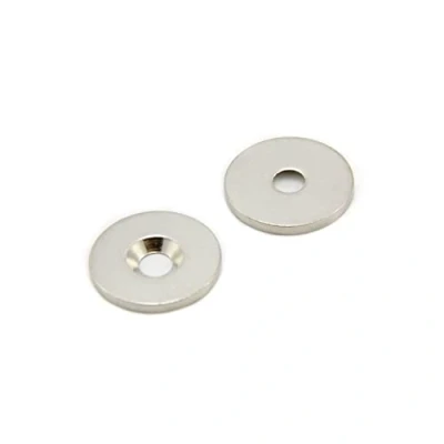 Abbildung von Counterunk Steel Scheibe Für Die Verwendung von Magneten, Hängegrafiken Oder Notizenboards 20mm Durchmesser x 2mm Dickes 4mm Loch Pack 10