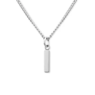 Abbildung von GD GOOD.designs Kette mit Buchstaben I Silber hautverträgliche Halskette für Damen Silberne Buchstabenkette