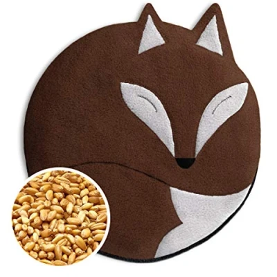 Abbildung von LESCHI Wärmekissen 4 Kammer Körnerkissen für Mikrowelle Tier Fuchs Dunkelbraun anschmiegsames Getreidekissen mit Bio Weizen ideal als Wärmespender im Winter und den Bauch