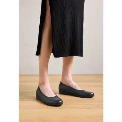 Abbildung von Gabor Shoes Damen Comfort Sport Geschlossene Ballerinas, Schwarz (Schwarz)