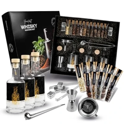 Abbildung von DIBYS DIY Whiskey Set inkl. 12 natürliche Botanicals &amp; Zubehör Gewürz Geschenk für Whiskyliebhaber Baukasten 4 Rezepte