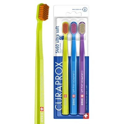 Abbildung von Curaprox Zahnbürste Set CS 5460 3er Pack Ultra Soft Handzahnbürste für Erwachsene mit super weichen CUREN Borsten Grün, Blau, Lila