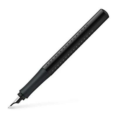 Abbildung von FABER CASTELL 140818 moderner Füller Grip 2010 mit Ergonomisches Design und Hochwertige Konstruktion, breite Feder F, Nachfüllbar inkl. Tintenpatrone schwarz, 1 Stück