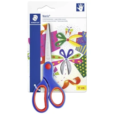 Abbildung von STAEDTLER 965 17 NBK Bastelschere Noris Club (ergonomische Griffzone, gerundete Klingen, hohe Schneidleistung, Länge: cm)