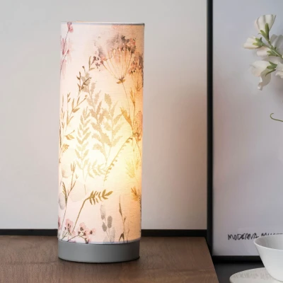 Abbildung von Pauleen 48004 Flowery Romance Tischleuchte max. 20W Tischlampe für E14 Lampen Nachttischlampe Weiß Grün Rosa Blau 230V Stoff/Beton ohne Leuchtmittel