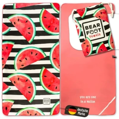 Abbildung von BEARFOOT Mikrofaser Strandtuch XXL mit Tasche (200x90cm) schnelltrocknendes Handtuch für Urlaub &amp; Strand (Wassermelone)