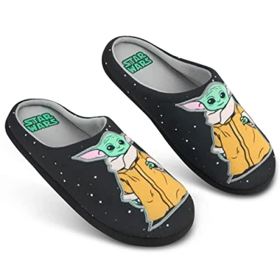 Abbildung von Disney Star Wars Hausschuhe Herren, Grumpy &amp; Baby Yoda Slipper Jungen Teenager Geschenke für Männer (40 41 EU, Schwarz Yoda)
