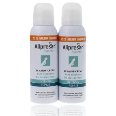 Abbildung von Allpresan diabetic INTENSIV + REPAIR mit Urea Schaum Creme bei Diabetes mellitus für sehr trockene bis rissige Fußhaut 2x 125ml