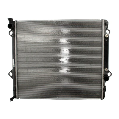 Abbildung von NISSENS 646806 Kühler, Motorkühlung Aluminium 650 596 32 Kühlrippen gelötet