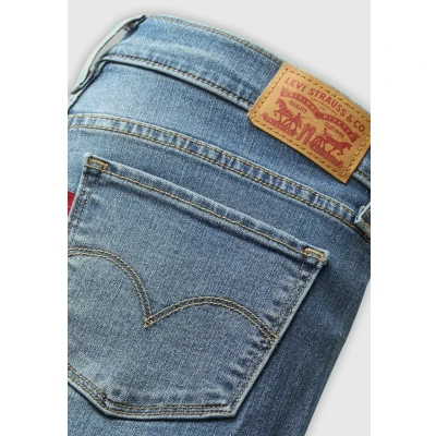 Abbildung von Levi&#039;s Shaping Patter Jeans Skinny Fit, Damen, Größe: 32x28, Soft clean white