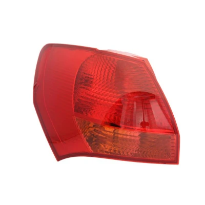 Abbildung von MAGNETI MARELLI 714021570101 Rückleuchte links äusserer Teil P21/5W, P21W mit Glühlampen Lampenträger