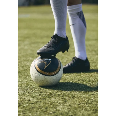 Abbildung von Nike Performance ZOOM Vapor 16 PRO FG Fußballschuh Nocken, Größe: 39, Black/deep jungle Schuhe