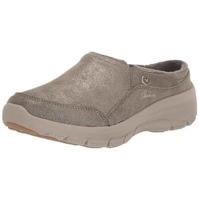 Abbildung von Skechers Damen Martha Stewart Easy Going Comfy Feeling Clog, Oliv/Blatt für Mich (Leaf It to Me), 38.5 EU